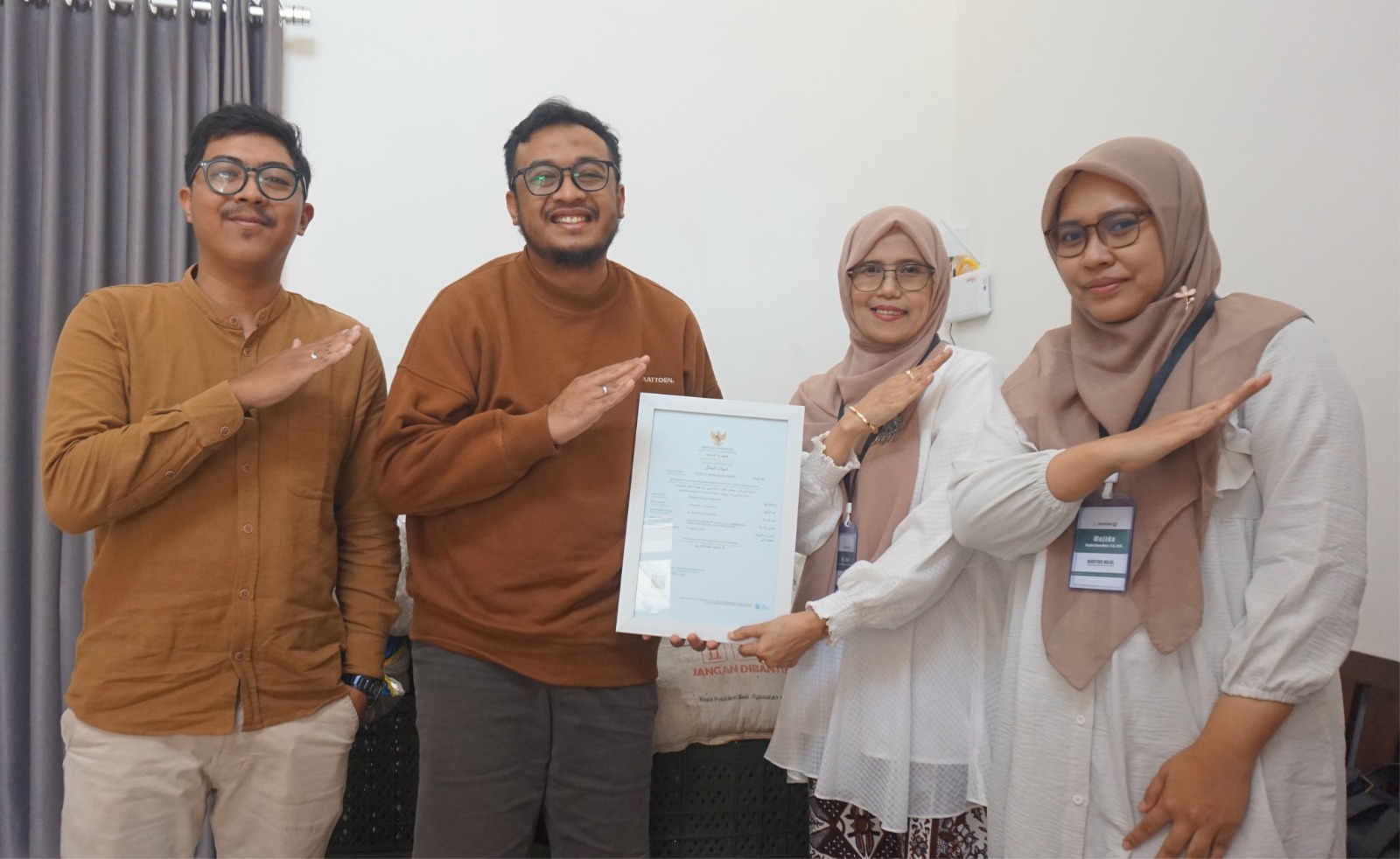 Penyerahan Sertifikat Halal Kapiten - LPH UNISMA